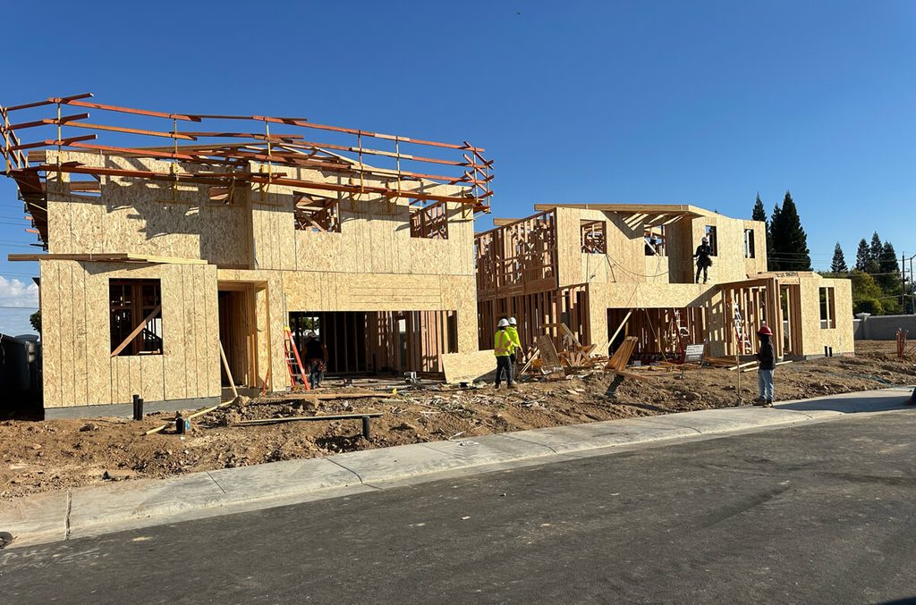How immigrants get locked out of buying a California home — Image By: ©Pahna Media